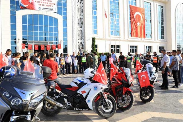 Battalgazi’de Motosiklet Kortejli Zafer Bayramı Kutlaması