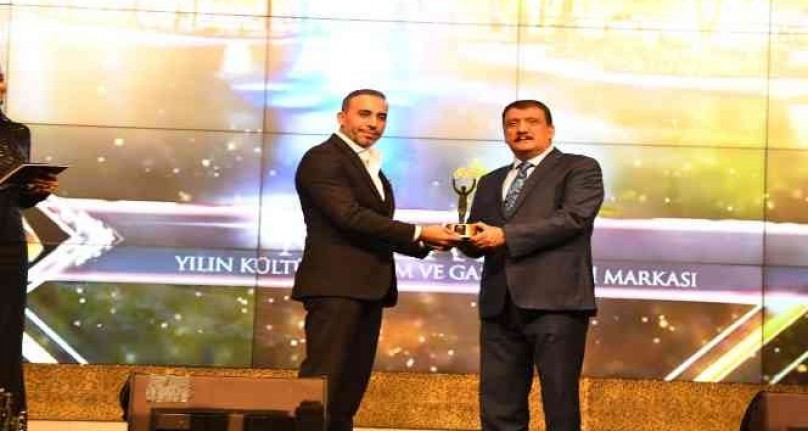 Başkan Gürkan'a 2 Ödül Birden