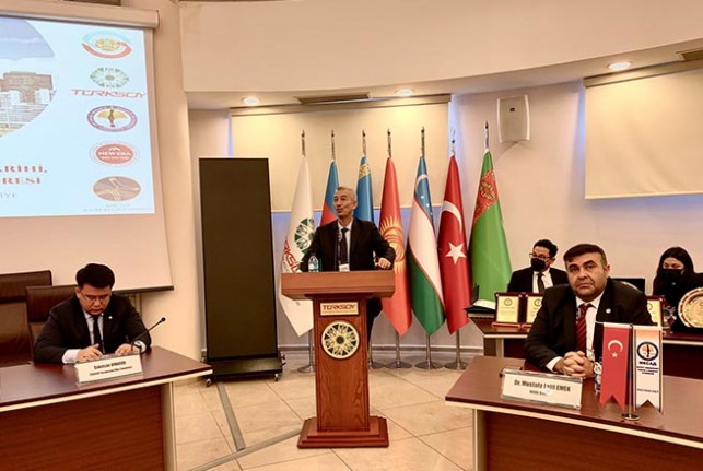 Başkan Cömertoğlu Uluslararası Kazak Tarihi, Kültürü Ve Edebiyatı Konferansına Katıldı