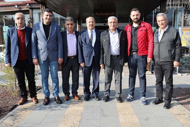 Başkan Güder, Veteriner Hekimlerin Sorunları Dinledi