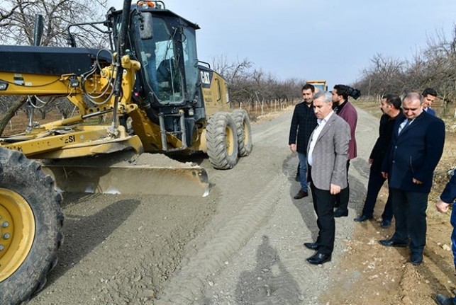 Kırsal Yaşam Alanlarımızın Ulaşım Ağını Baştan Aşağıya Yeniliyoruz