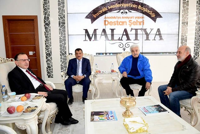 Vali Ulvi Saran ile Sanatçı Serdar Gökhan'dan Başkan Gürkan'a Ziyaret