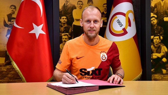 Semih Kaya Galatasaray'a İmza Attı