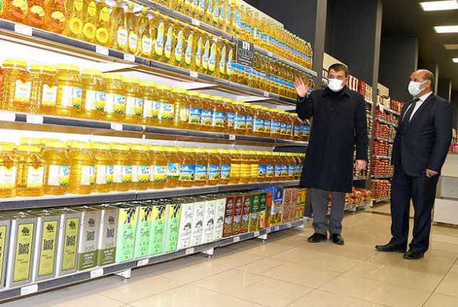 Başkan Gürkan, Esenlik Süpermarketleri Ziyaret Etti