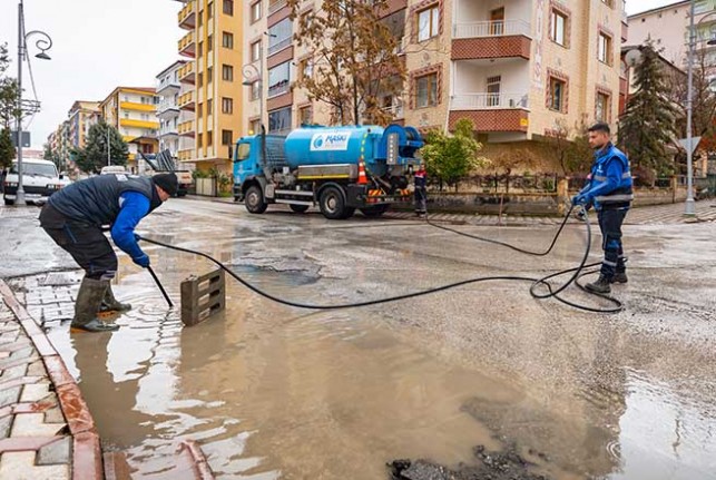 Su Baskınlarına Ve Göllenmelere Maski Müdahale Etti