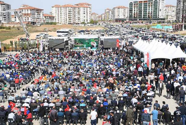 Büyükşehir Belediyesi 100. Yıl Kent Parkı Temel Atma ve İlk Fidan Dikim Programı yapıldı