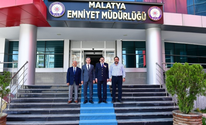 Türk Polis Teşkilatıyla Gurur Duyuyoruz