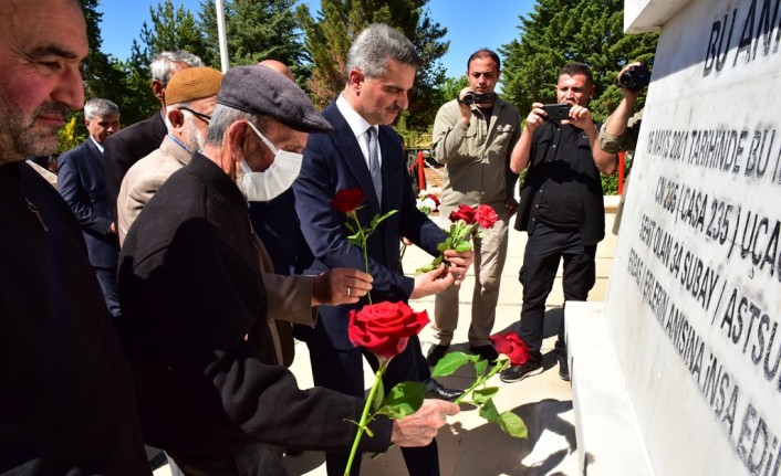 Casa Şehitleri Anıld