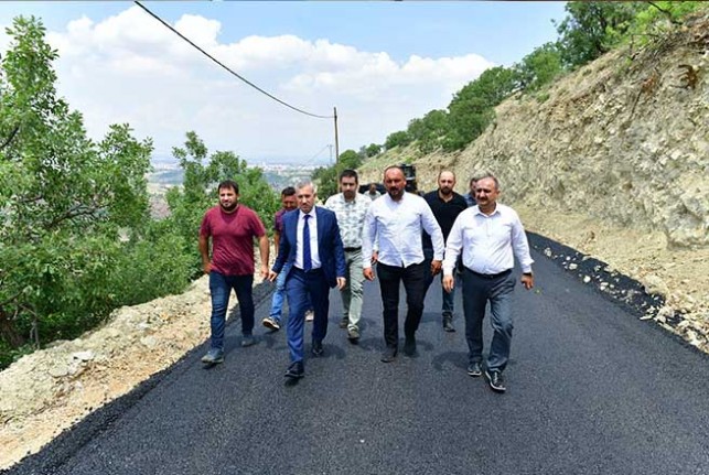 Başkan Çınar, Gündüzbey’in Yüksek Kesimlerindeki Yol Düzenleme Çalışmalarını İnceledi