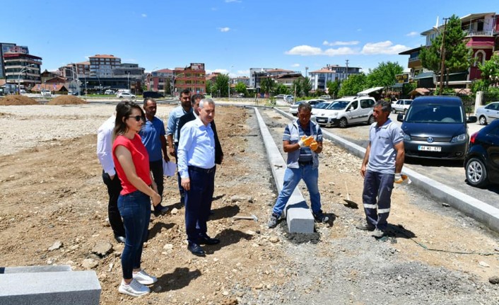 Karakavak ile Bostanbaşı’nın Cazibesini Artıracak Dev Bir Park Alanı Kuruyoruz