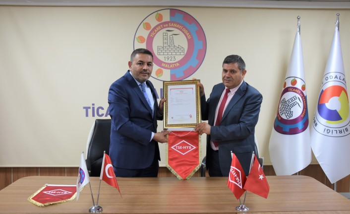 Türkiye’de ilk kez “TSE Hizmet Yeterlilik Belgesi” alan Oda Malatya TSO oldu
