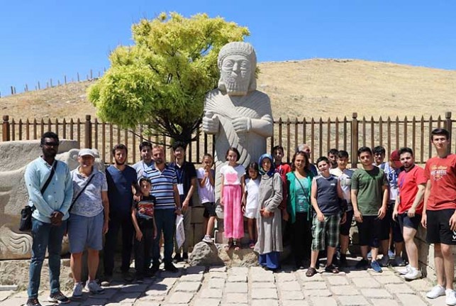 Satranç Sporcuları Battalgazi’ye Hayran Kaldı