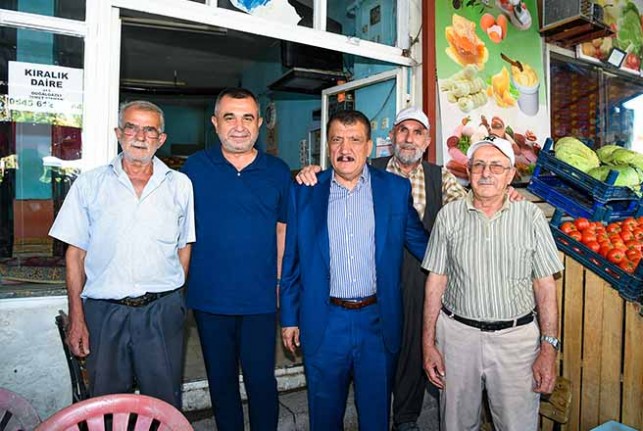 Başkan Gürkan'dan Konak/Banazı mahallesini ziyaret