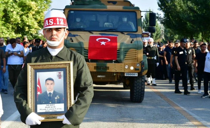 Şehit Halil Koç Son Yolculuğuna Uğurladı