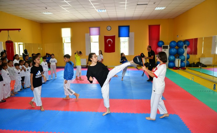 Yeşilyurt Belediyespor Kulübü Taekwondo Takımı Sporcuları Hedef Büyüttü