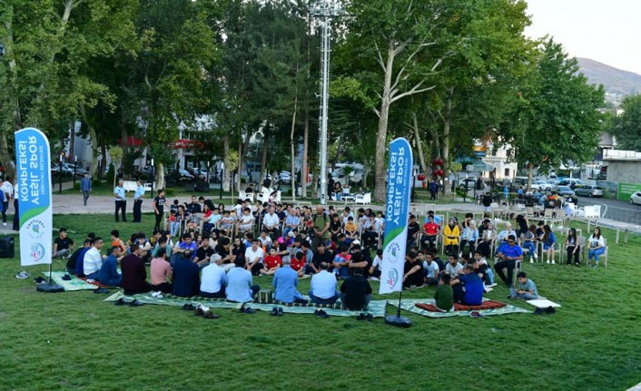 Hedeflerinin Peşinden Koşan, Özgüveni Yüksek Bir Gençlik İçin Çalışıyoruz