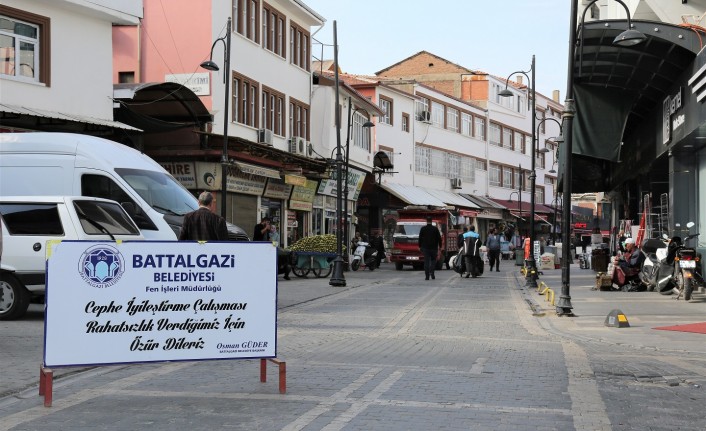 Battalgazi’deki 6 Sokakta Sağlıklaştırma Çalışmaları Sürüyor