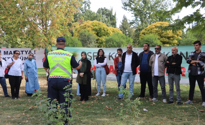 Jandarma Trafikten Vatandaşlara Bilgiler Aktarıldı