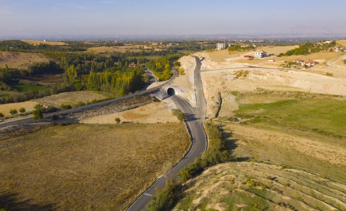 Hatunsuyu Mahallesi Hemzemin Geçidi Yol Çalışmaları Tamamlandı