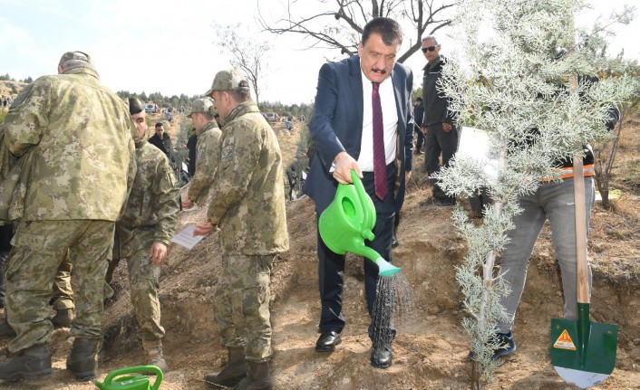 Malatya’da Türkiye Yüzyılına Nefes İçin Fidan Dikildi