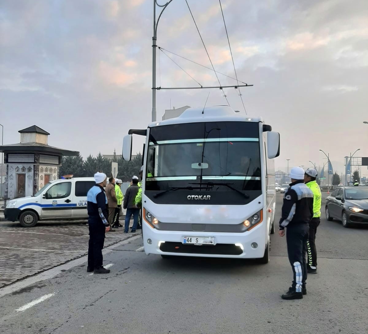 54 araca ceza kesildi, 6 araç trafikten men edildi