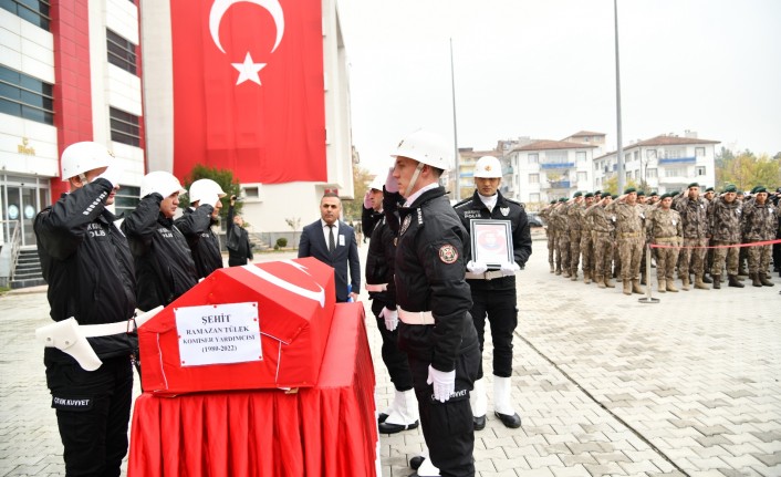 Şehit Kom. Yrd. Ramazan Tülek İçin Emniyet Müdürlüğünde Tören Düzenlendi. 