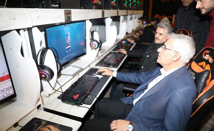 Battalgazi’deki Heyecan Ve Rekabet Dolu E-Spor Turnuvası Sona Erdi