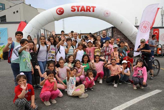 Depremzede Öğrenciler Dereceye Girmek İçin Kıyasıya Yarıştı