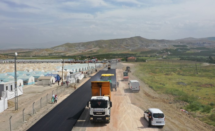 Malatya büyükşehir belediyesi  yol çalışmalarına devam ediyor