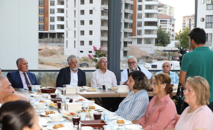 Başkan Güder Alevi Dedeleriyle Muharrem İftarında Bir Araya Geldi