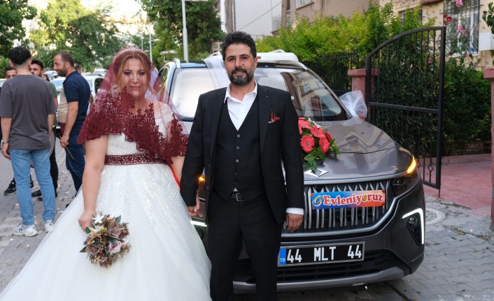 Malatya büyükşehir belediyesinin makam aracı TOOG,Gelin arabası oldu