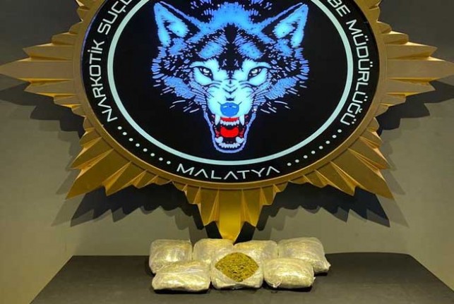 3 kilo 600 gr skunk ele geçirildi