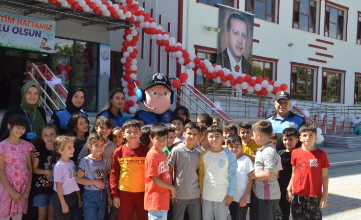 TDP, İhtiyaç Sahibi Çocukları Unutmadı