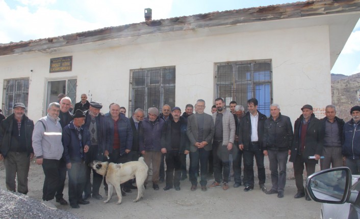 Prof. Dr. Gezer: 'İktidarıyla, ana muhalefetiyle küme düşürülmüş bir Malatya var'