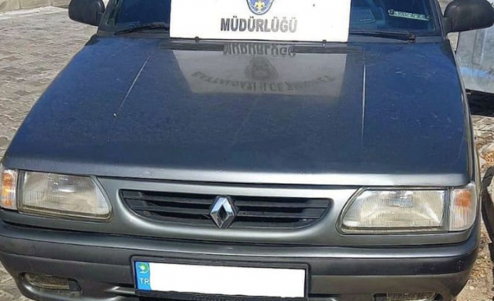 Komşusu Para Vermeyince Aracını Gasp Etti