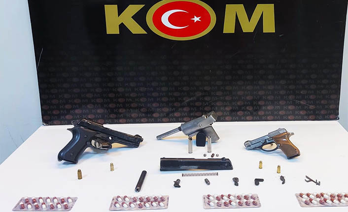 Polis silah kaçakçılarına göz açtırmıyor