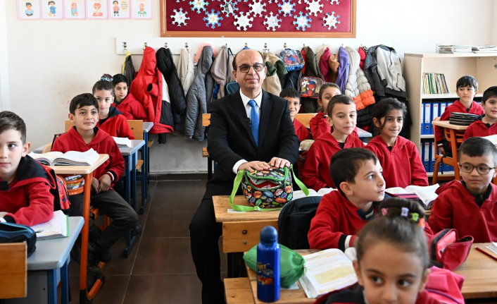 Başkan Geçit, ‘Öğrencilere yapılan yatırım, sağlıklı nesillerin yetişmesine katkıdır’