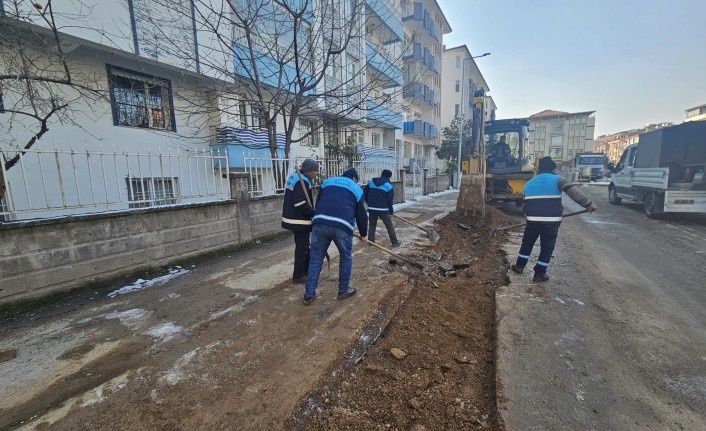 Battalgazi’de Kesintisiz Hizmet: Yollardan Parklara, Temizlikten Denetime Yoğun Mesai