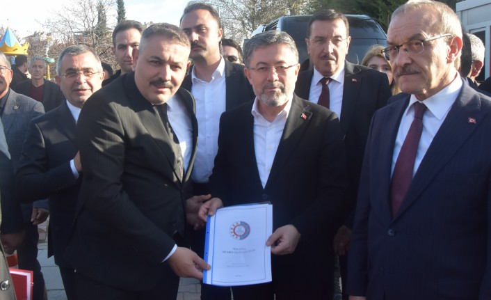 Sadıkoğlu, Tarım Bakanına kapsamlı dosya sundu