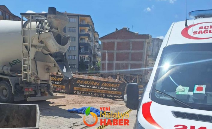 Beton Mikserinin Çarptığı Yaşlı Adam Hayatını Kaybetti