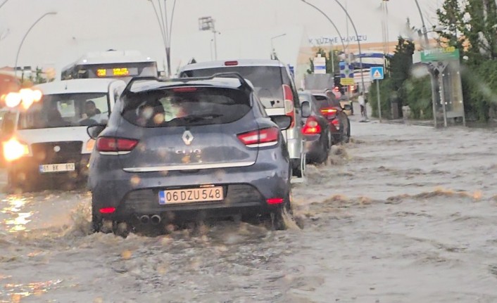 Malatya’da Sağanak Yağış Su Baskınlarına Neden Oldu