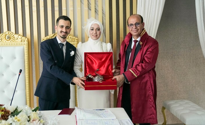 Yeşilyurt Belediyesi Evlendirme Dairesinde 5 Mayıs Yoğunluğu