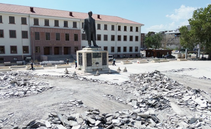 Başkan Talep Etti, Bakan Talimat Verdi: Kapalı Çarşı İçin İyileştirme Süreci Başladı