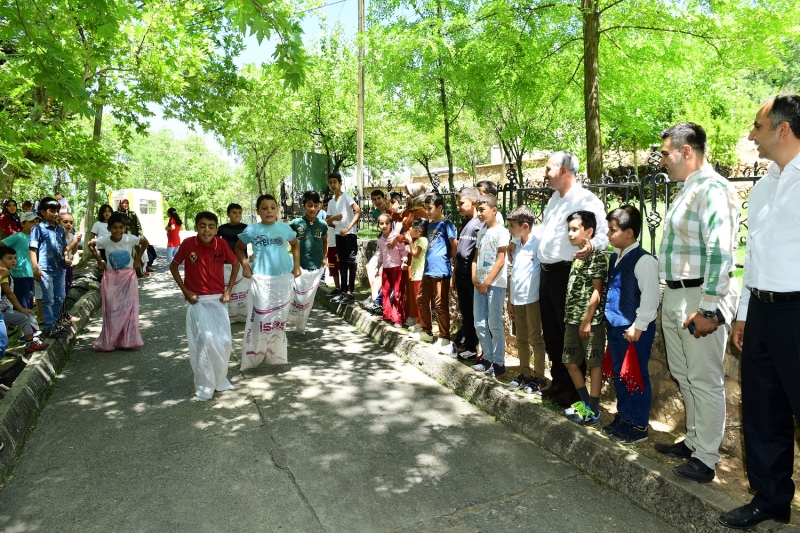 Başkan Çınar ve çocuklar piknikte buluştu