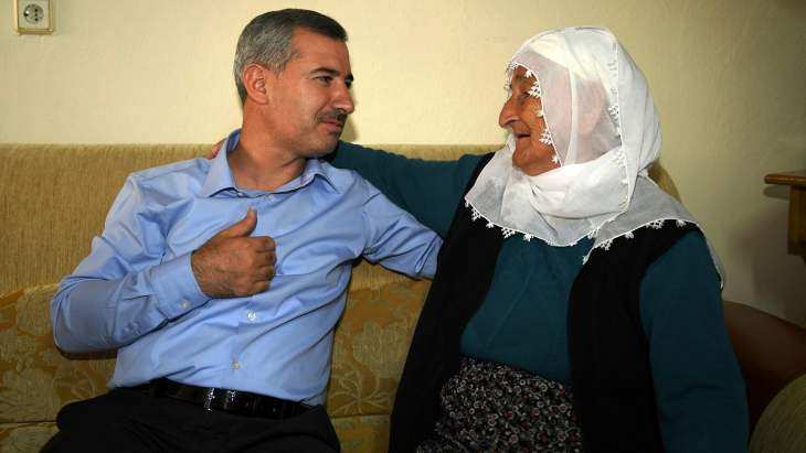 Başkan Çınar, 81 Yaşındaki Hidayet Ciran’ı Ziyaret Etti
