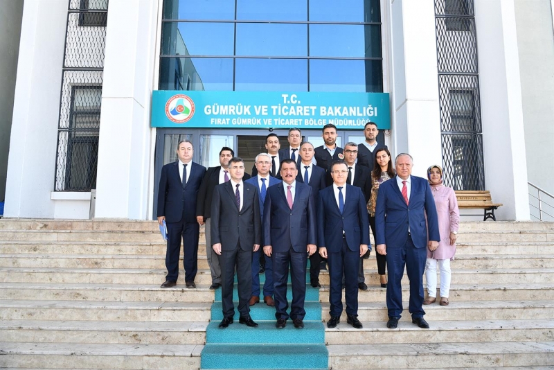 Başkan Gürkan, Fırat Gümrük ve Dış Ticaret Bölge Müdürlüğünü Ziyaret Etti