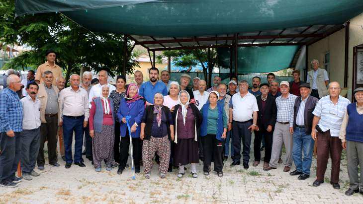 Başkan Karadağ, Mahalle Gezilerine Devam Ediyor