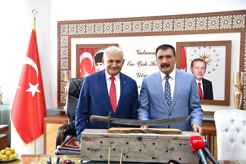 Büyükşehir Belediyesini ziyaret eden son Başbakanımız Binali Yıldırım,