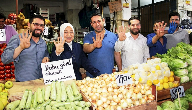 Çalık, Meyve ve sebze satışı yapan esnaflarla bir araya geldi