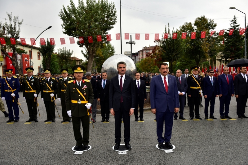 Cumhuriyetin 96'ıncı Kuruluş Yıldönümü Kutlamaları Başladı